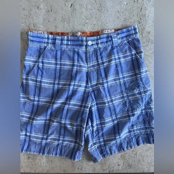 Robert Graham Blue Plaid Embroidered Ocean Waves Shorts Size 36 - Picture 1 of 9